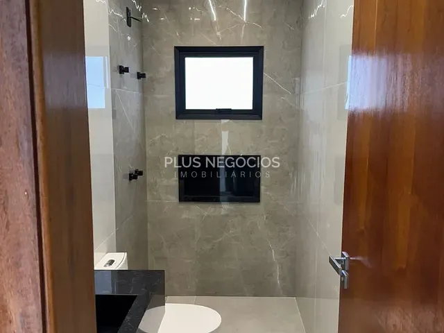 Casa com 212m² 3 quartos e 2 banheiros, à venda, no bairro Loteamento Dinorá Rosa em Sorocaba