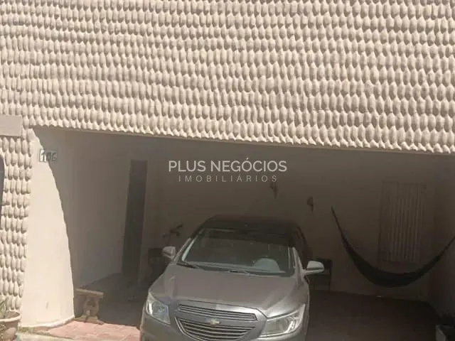 Casa com 300m² 3 quartos e 2 banheiros, à venda, no bairro Vila Barão em Sorocaba