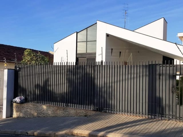 Foto do Casa - Casa à venda 3 Quartos, 1 Suite, 4 Vagas, 300M², Vila Lucy, Sorocaba - SP | Ary Proenca Negócios Imobiliários Ltda