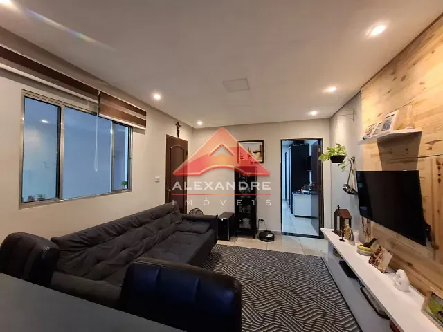 Casa 2 quartos e 1 banheiro, à venda, no bairro Parque Novo Horizonte em São José dos Campos