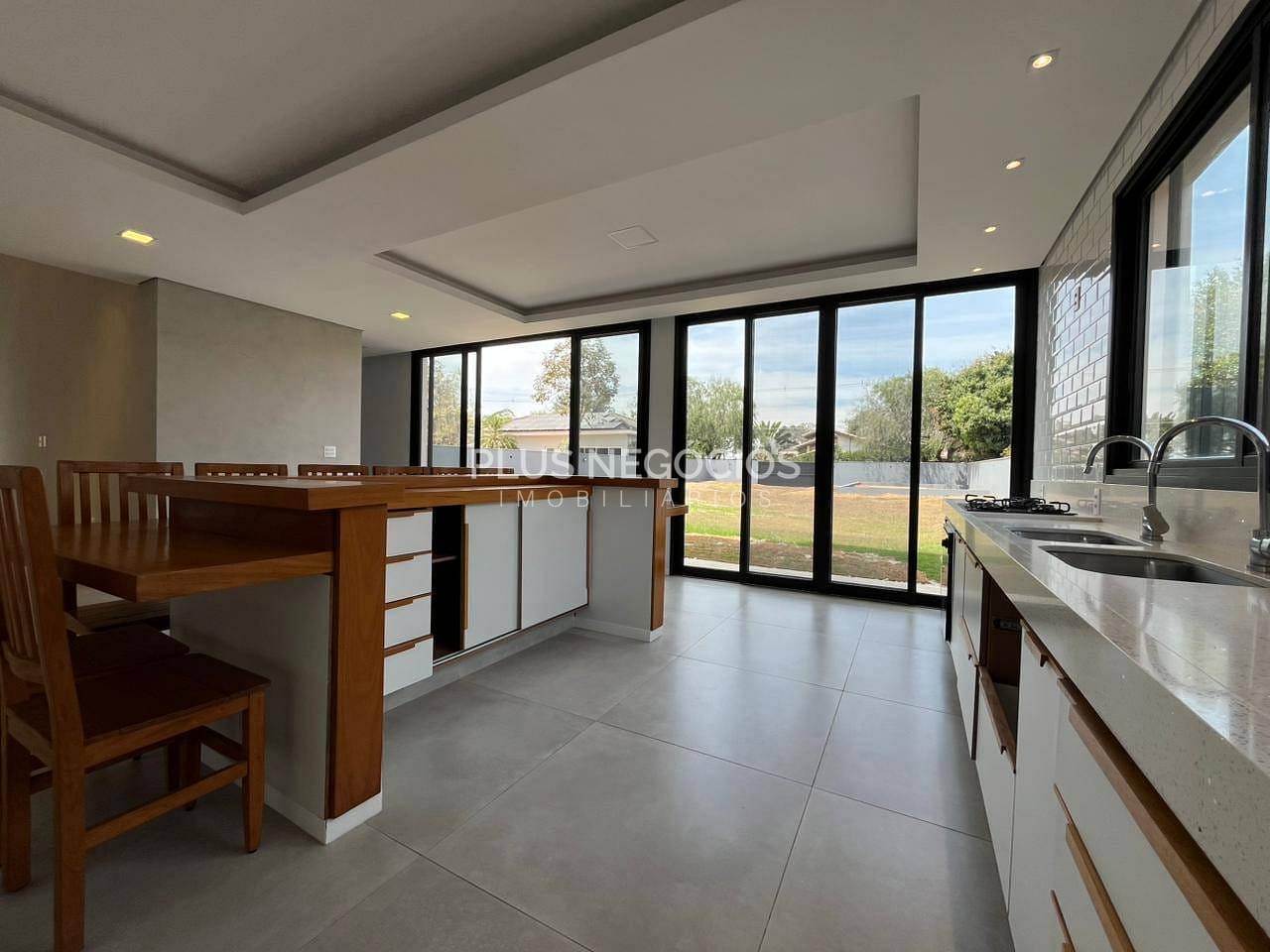 Casa, 2 quartos, 200 m² - Foto 10