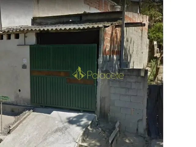 Casa com 125m² 1 quarto e 1 banheiro, à venda, no bairro Triângulo em Pindamonhangaba