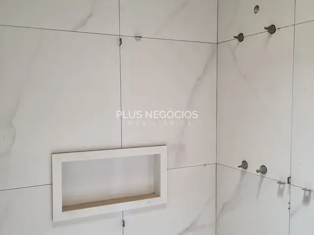 Casa com 209m² 3 quartos e 4 banheiros, à venda, no bairro Cajuru do Sul em Sorocaba