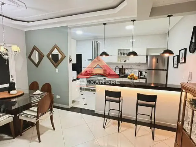 Casa com 175m² 3 quartos e 2 banheiros, à venda, no bairro Loteamento Villa Branca em Jacareí