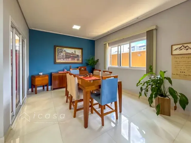 Casa com 300m² 3 quartos e 5 banheiros, à venda ou para alugar, no bairro Condomínio Terras do Vale em Caçapava