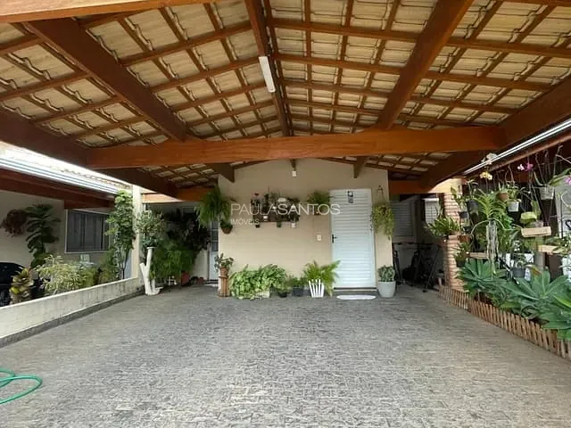 Casa com 140m² 3 quartos e 2 banheiros, à venda, no bairro Aparecidinha em Sorocaba