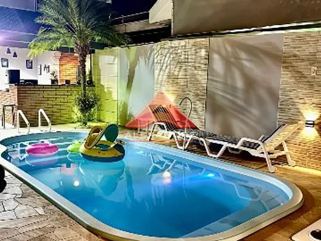 Casa com 280m² 3 quartos e 2 banheiros, à venda, no bairro Loteamento Villa Branca em Jacareí