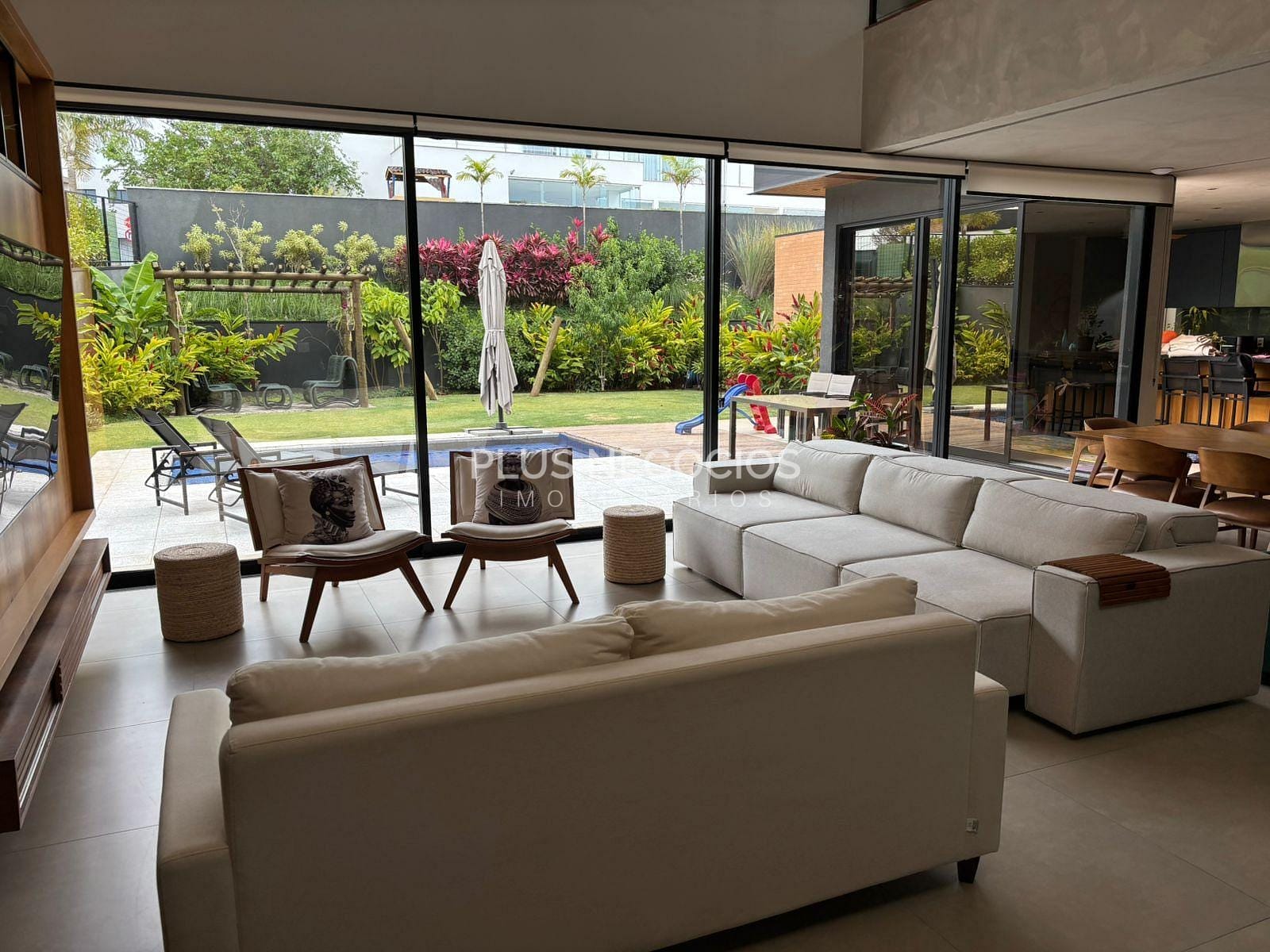Casa à venda e aluguel com 4 quartos, 344m² - Foto 5