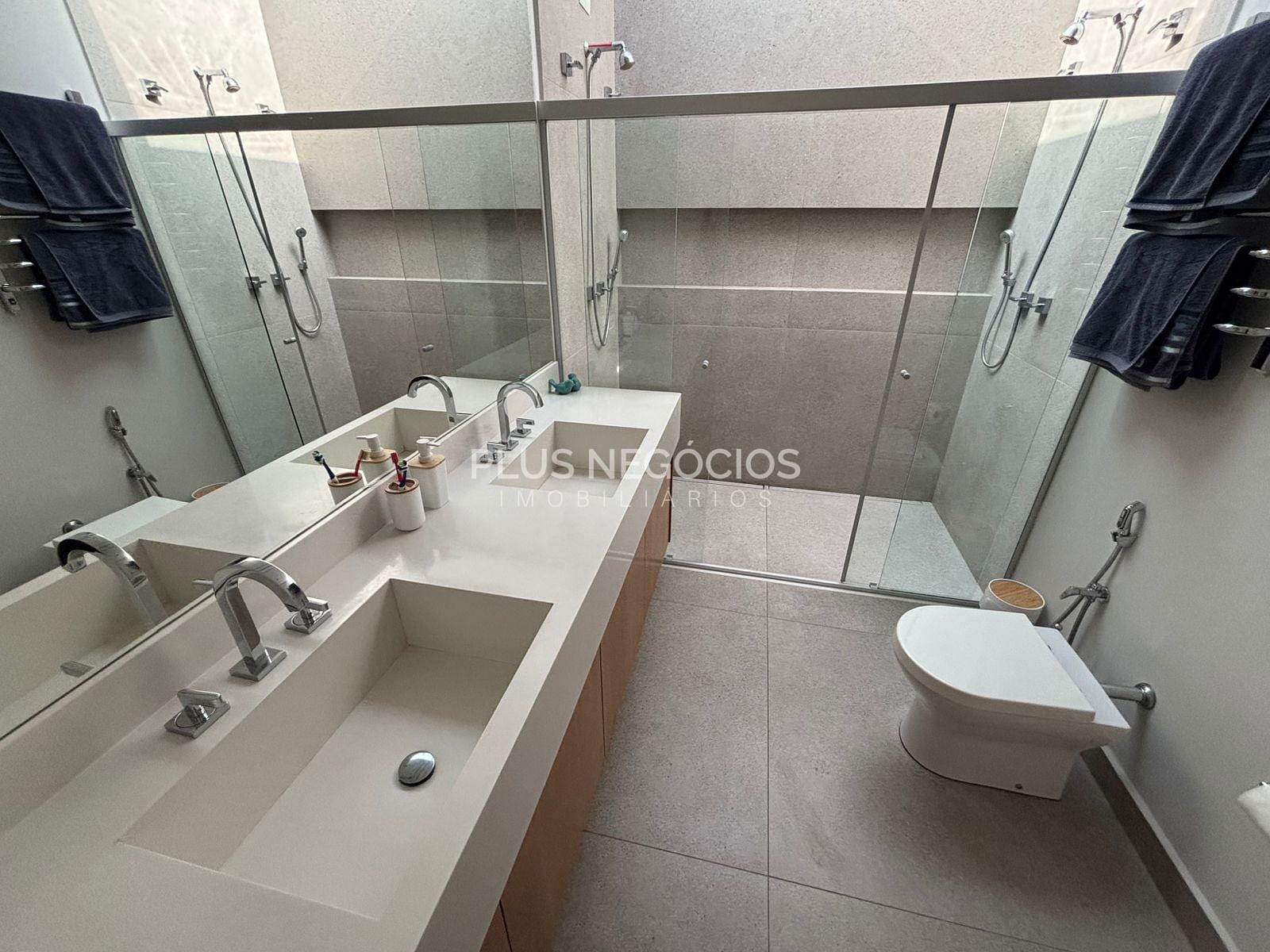 Casa à venda e aluguel com 4 quartos, 344m² - Foto 20