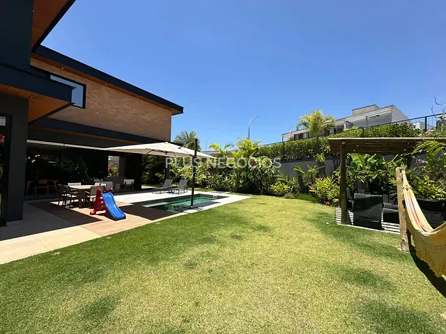 Casa com 623m² 4 quartos e 6 banheiros, à venda ou para alugar, no bairro Alphaville Nova Esplanada em Votorantim