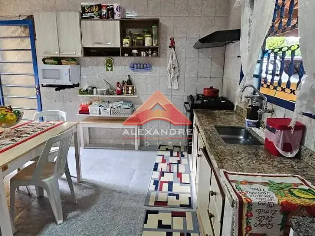 Casa 3 quartos e 3 banheiros, à venda, no bairro Bom Retiro em São José dos Campos