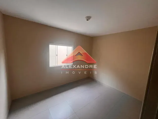 Casa com 185m² 2 quartos e 1 banheiro, à venda, no bairro Jardim Paraíso do Sol em São José dos Campos