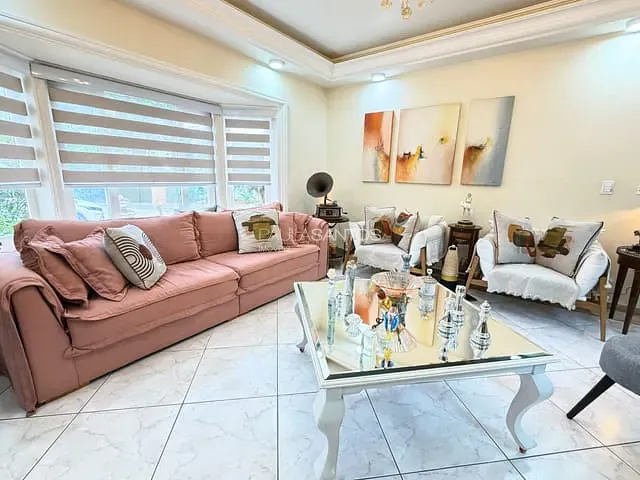 Casa com 250m² 4 quartos e 3 banheiros, para alugar, no bairro Parque Três Meninos em Sorocaba