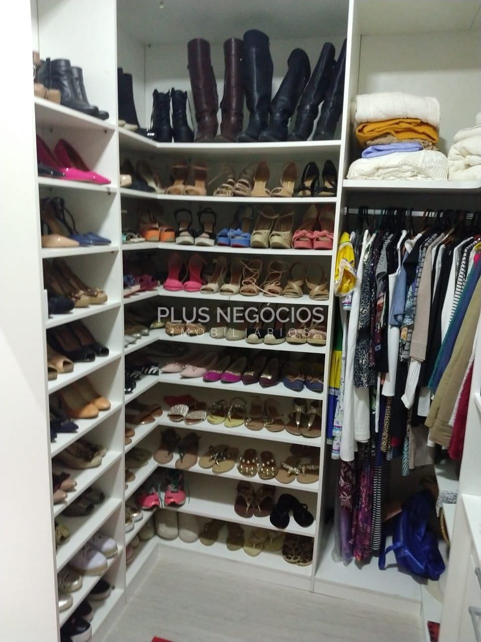 Casa, 3 quartos, 220 m² - Foto 19