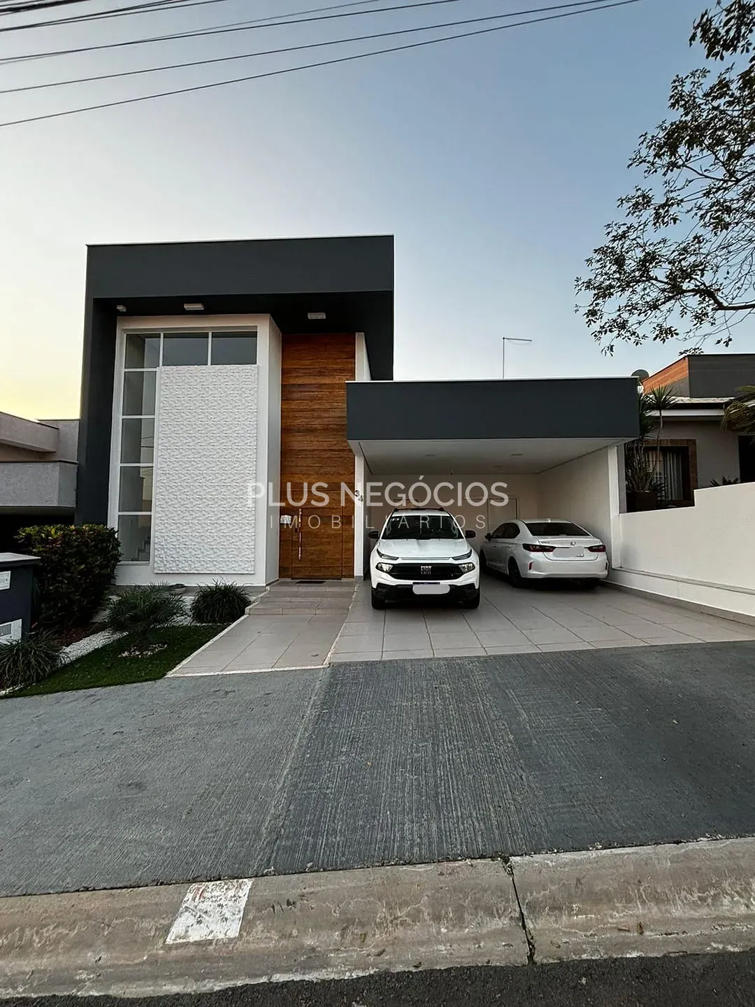 Casa, 3 quartos, 220 m² - Foto 1