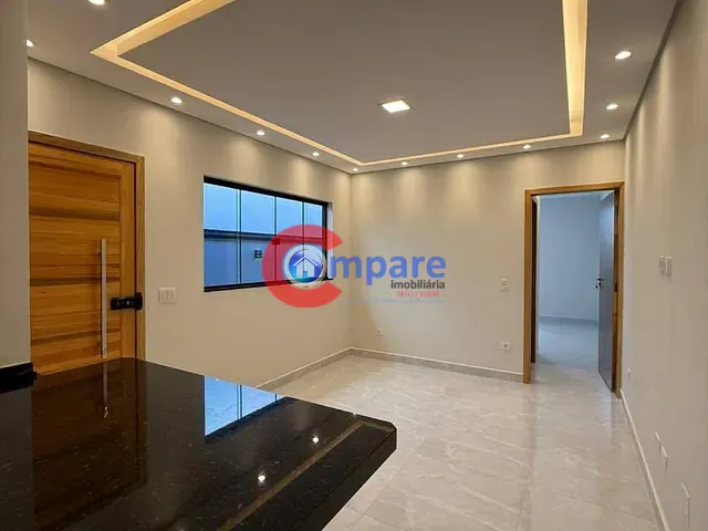 Casa 3 quartos e 1 banheiro, à venda, no bairro Jardim Zélia em Itaquaquecetuba