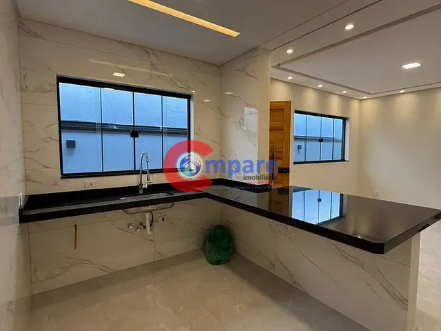 Casa 3 quartos e 1 banheiro, à venda, no bairro Jardim Zélia em Itaquaquecetuba