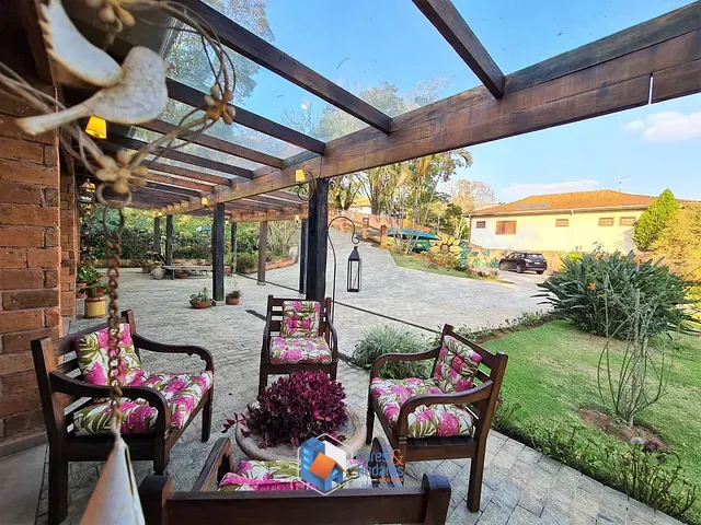 Casa com 2000m² 5 quartos e 4 banheiros, à venda, no bairro Parque Dom Henrique em Cotia