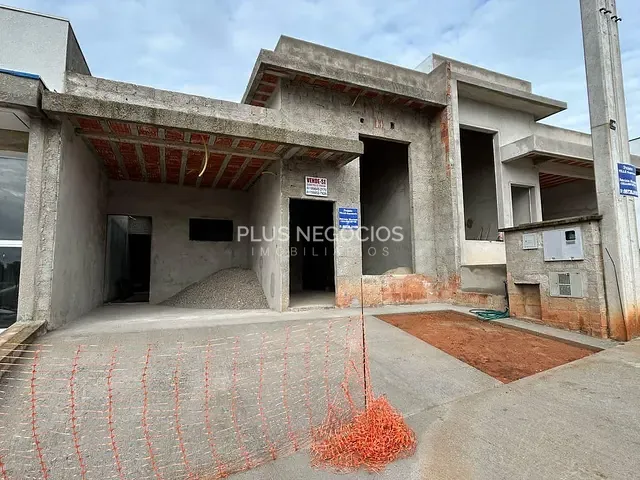 Casa com 175m² 3 quartos e 2 banheiros, à venda, no bairro Wanel Ville em Sorocaba