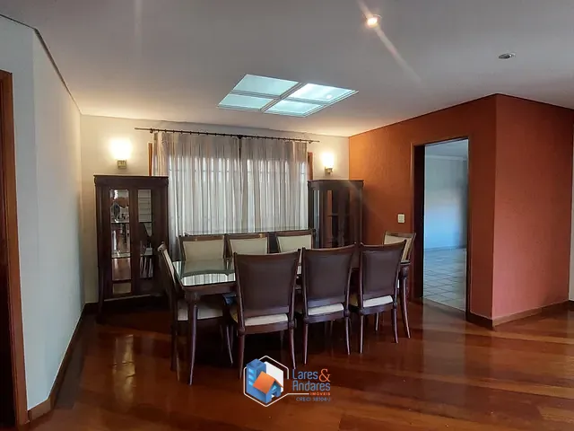 Casa com 472m² 4 quartos e 7 banheiros, à venda, no bairro São Paulo II em Cotia
