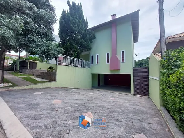 Casa com 472m² 4 quartos e 7 banheiros, à venda, no bairro São Paulo II em Cotia