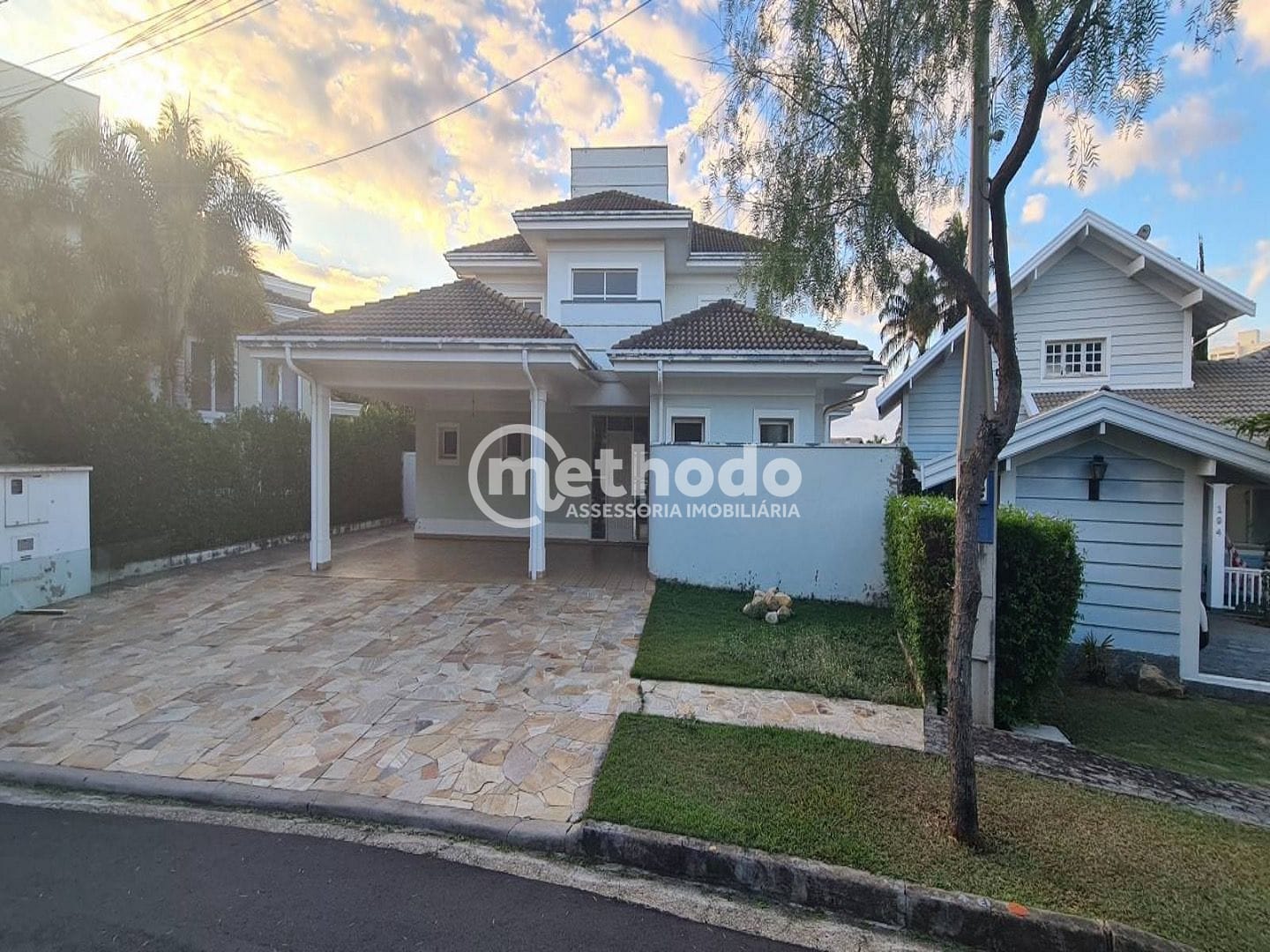 Casa, 4 quartos, 441 m² - Foto 1