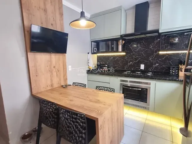 Casa 2 quartos e 3 banheiros, à venda, no bairro Vila Hortência em Sorocaba