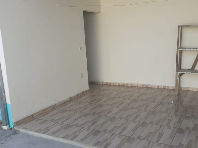 Casa com 250m² 2 quartos e 2 banheiros, à venda, no bairro Jardim Eloyna em Pindamonhangaba
