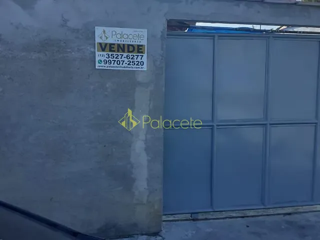 Casa com 250m² 2 quartos e 2 banheiros, à venda, no bairro Jardim Eloyna em Pindamonhangaba