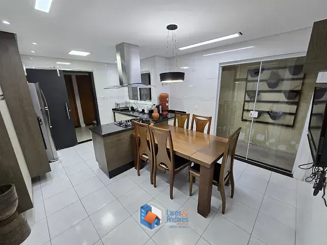 Casa com 150m² 3 quartos e 5 banheiros, à venda, no bairro Vila Mazzei em São Paulo