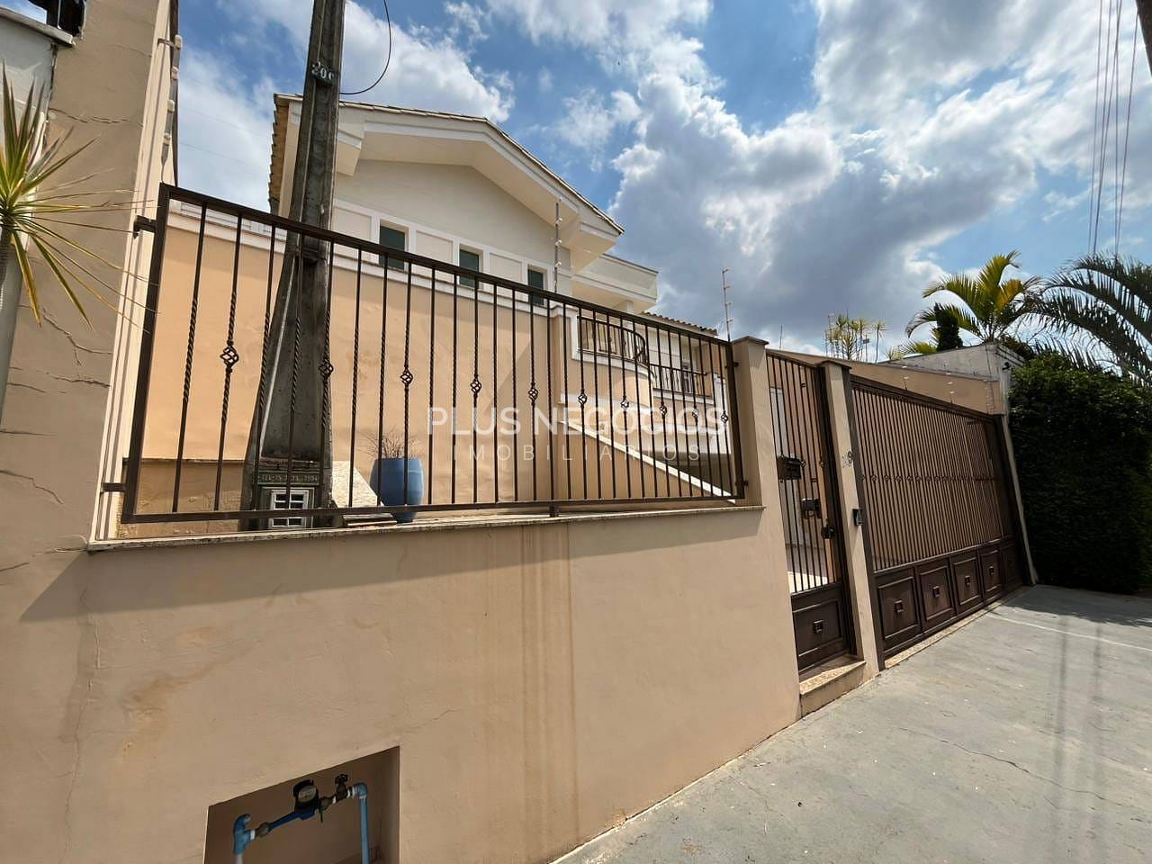 Casa, 3 quartos, 278 m² - Foto 3