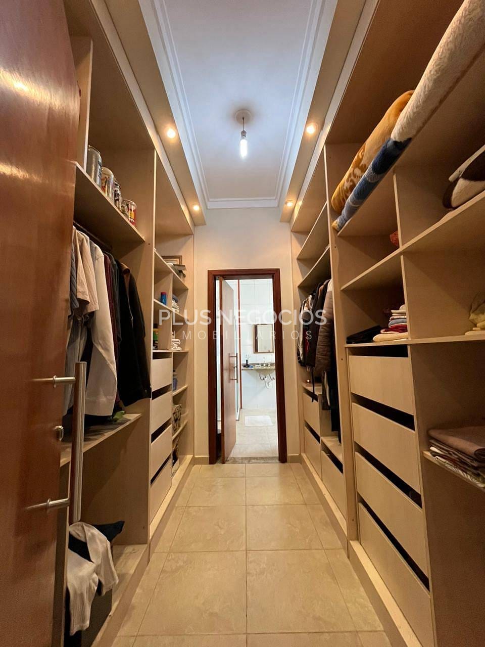 Casa, 3 quartos, 278 m² - Foto 27