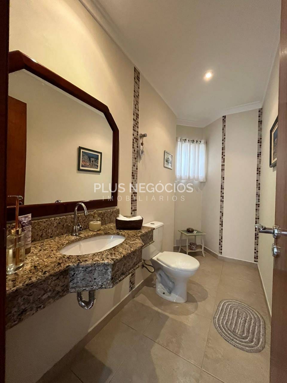 Casa, 3 quartos, 278 m² - Foto 37