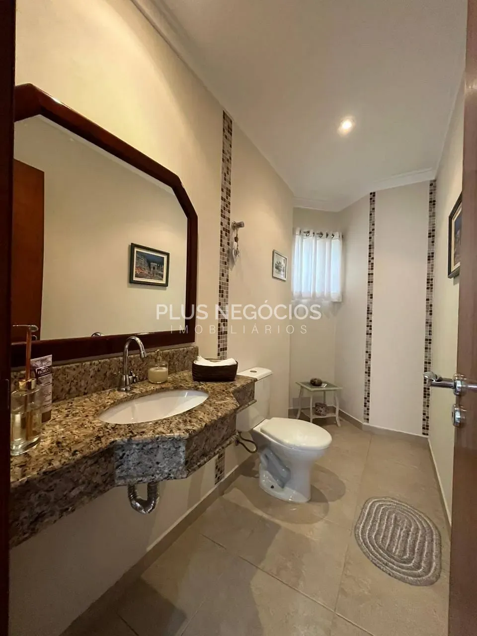 Casa, 3 quartos, 278 m² - Foto 37