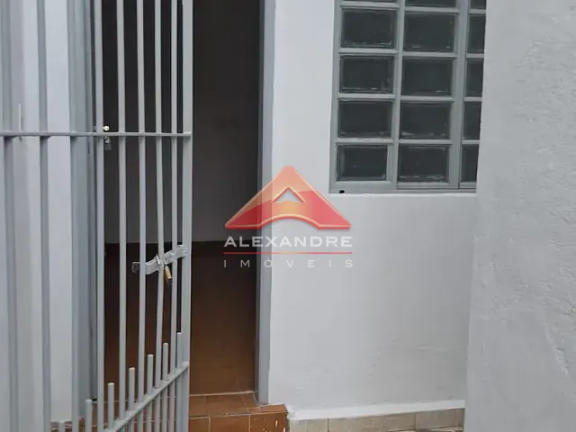 Casa 1 quarto e 1 banheiro, para alugar, no bairro Jardim Ismênia em São José dos Campos