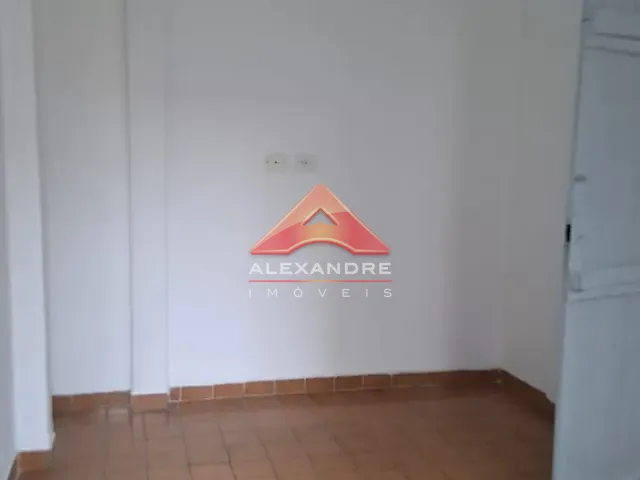Casa 1 quarto e 1 banheiro, para alugar, no bairro Jardim Ismênia em São José dos Campos