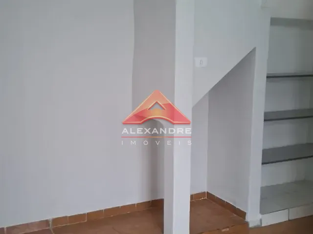 Casa 1 quarto e 1 banheiro, para alugar, no bairro Jardim Ismênia em São José dos Campos