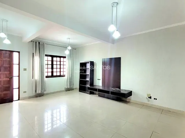Casa 3 quartos e 4 banheiros, à venda, no bairro Jardim Emília em Sorocaba