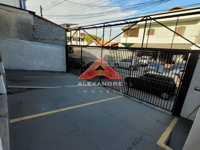 Casa 1 quarto e 1 banheiro, para alugar, no bairro Vila Industrial em São José dos Campos