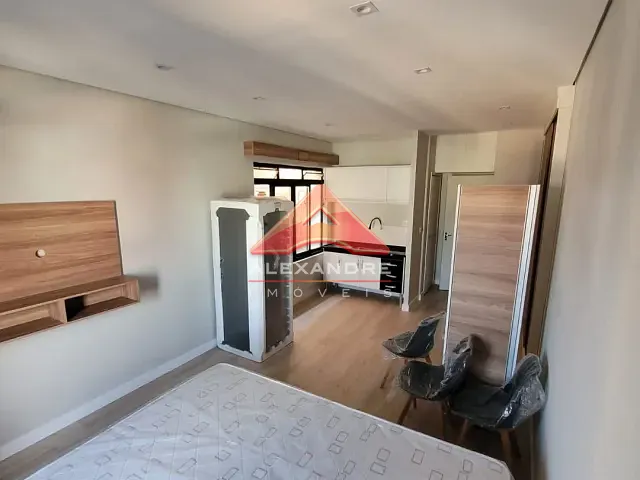 Casa 1 quarto e 1 banheiro, para alugar, no bairro Vila Industrial em São José dos Campos