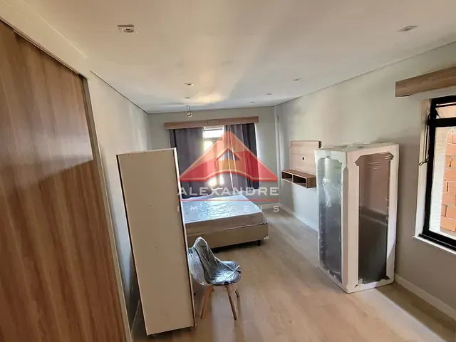 Casa 1 quarto e 1 banheiro, para alugar, no bairro Vila Industrial em São José dos Campos