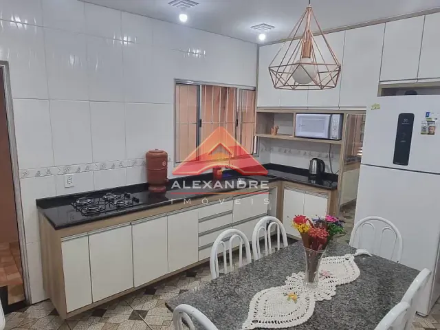 Casa com 125m² 2 quartos e 1 banheiro, à venda, no bairro Conjunto Residencial Galo Branco em São José dos Campos