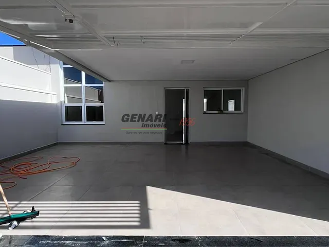 Casa com 150m² 3 quartos e 2 banheiros, à venda, no bairro Parque Barnabé em Indaiatuba