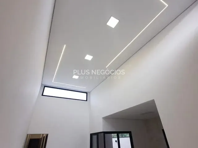 Casa com 200m² 3 quartos e 2 banheiros, à venda, no bairro Jardim Novo Horizonte em Sorocaba