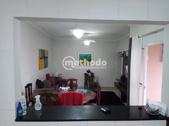Casa com 270m² 2 quartos e 3 banheiros, à venda, no bairro Vila Santana em Campinas