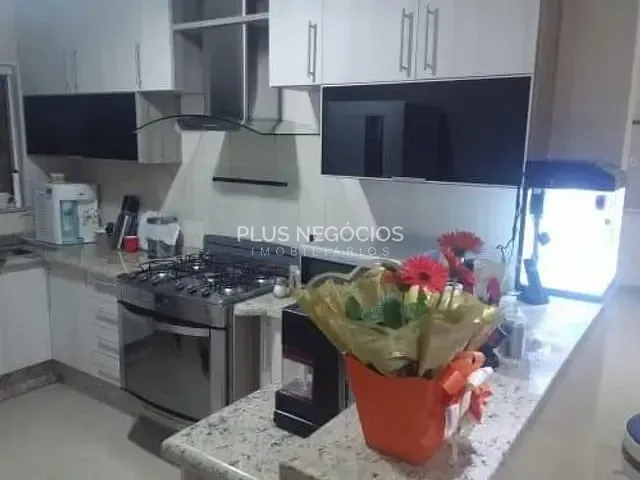 Casa com 200m² 2 quartos e 3 banheiros, à venda, no bairro Jardim Ipanema em Sorocaba