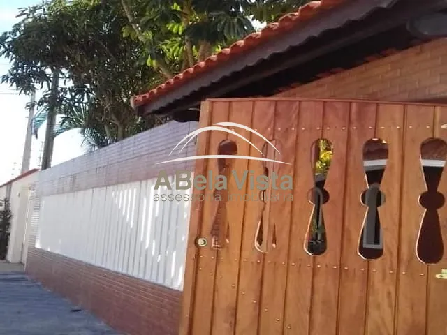 Casa com 250m² 3 quartos e 1 banheiro, à venda, no bairro JARDIM REGINA em Itanhaém
