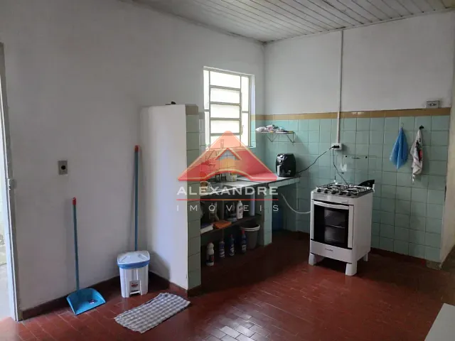 Casa 6 quartos e 3 banheiros, à venda, no bairro Centro em São José dos Campos