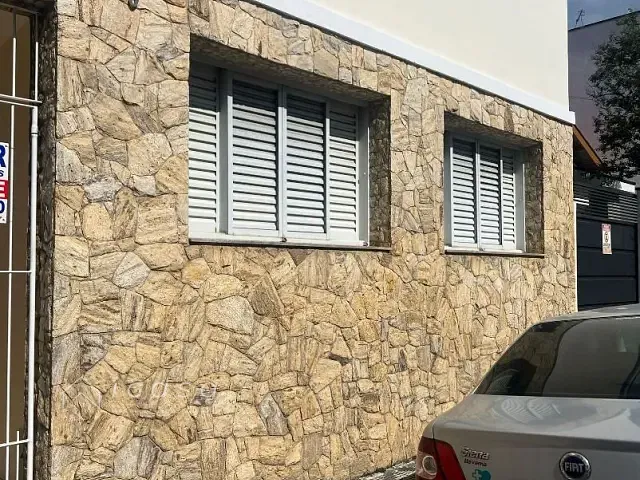 Casa com 250m² 3 quartos e 3 banheiros, à venda ou para alugar, no bairro Centro em Caçapava