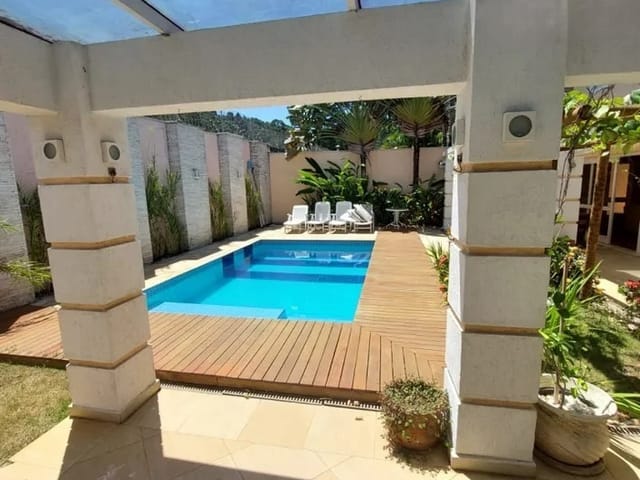 Casa com 720m², à venda, no bairro Alphaville em Santana de Parnaíba